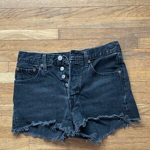 Black high waisted Levi’s